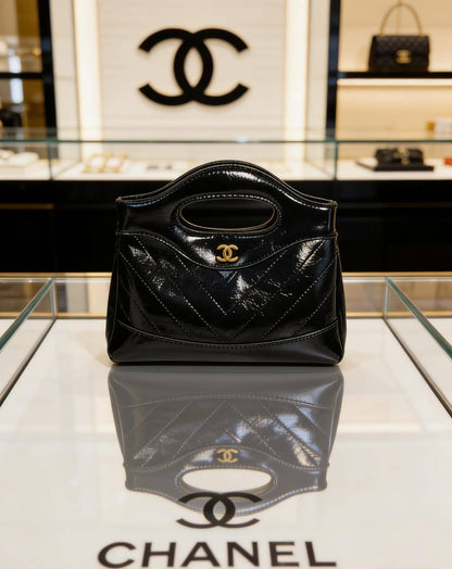 Chanel
100 dhs✅
with box 
Size:21/4.5/16

Zain07
❣️❣️❣️