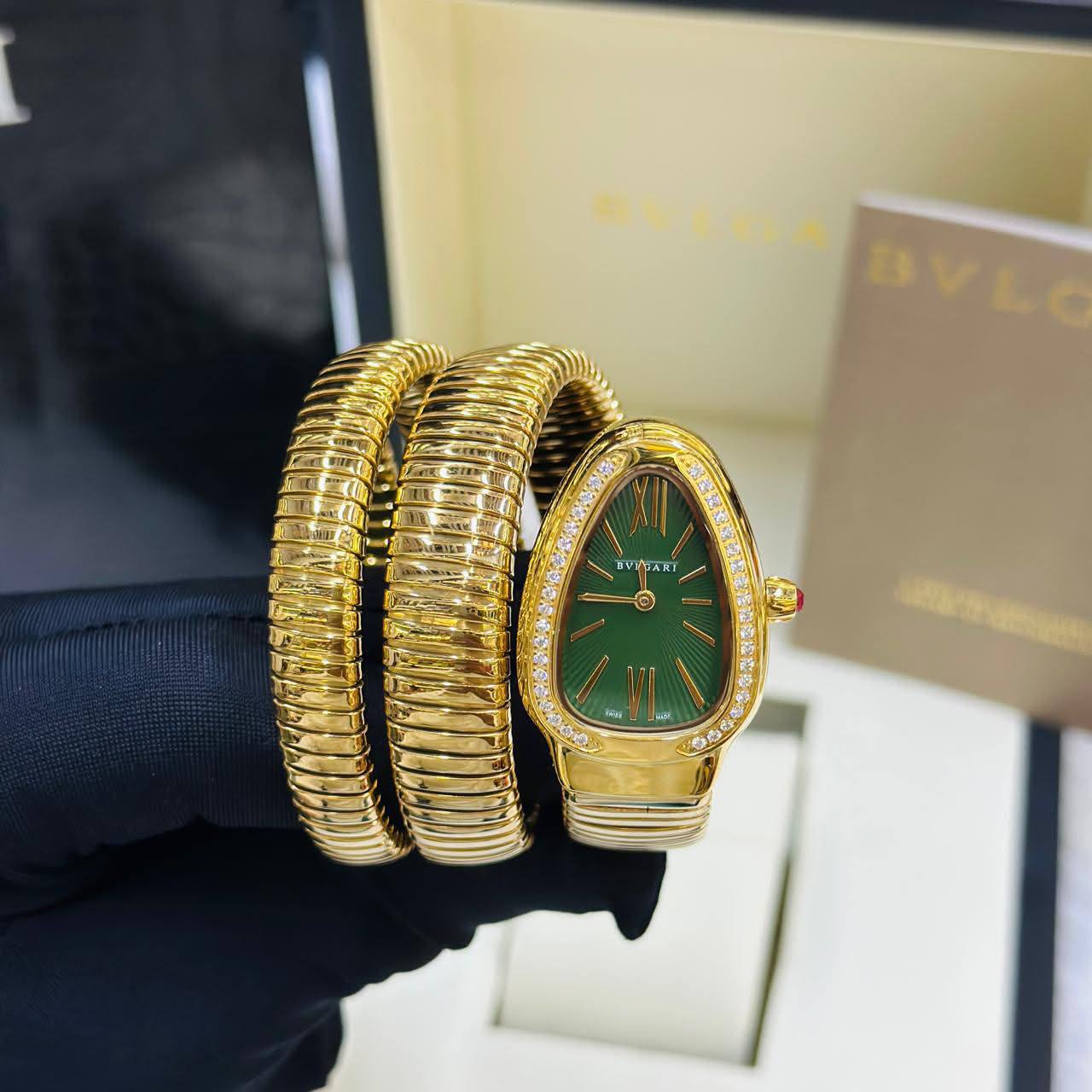 NEW CAME
BVLGARI WATCH
GOOD QUALITY
250 dhs💓
*WITHBOX CARD PAPER BAG 💼*

Zain40
♥️♥️♥️