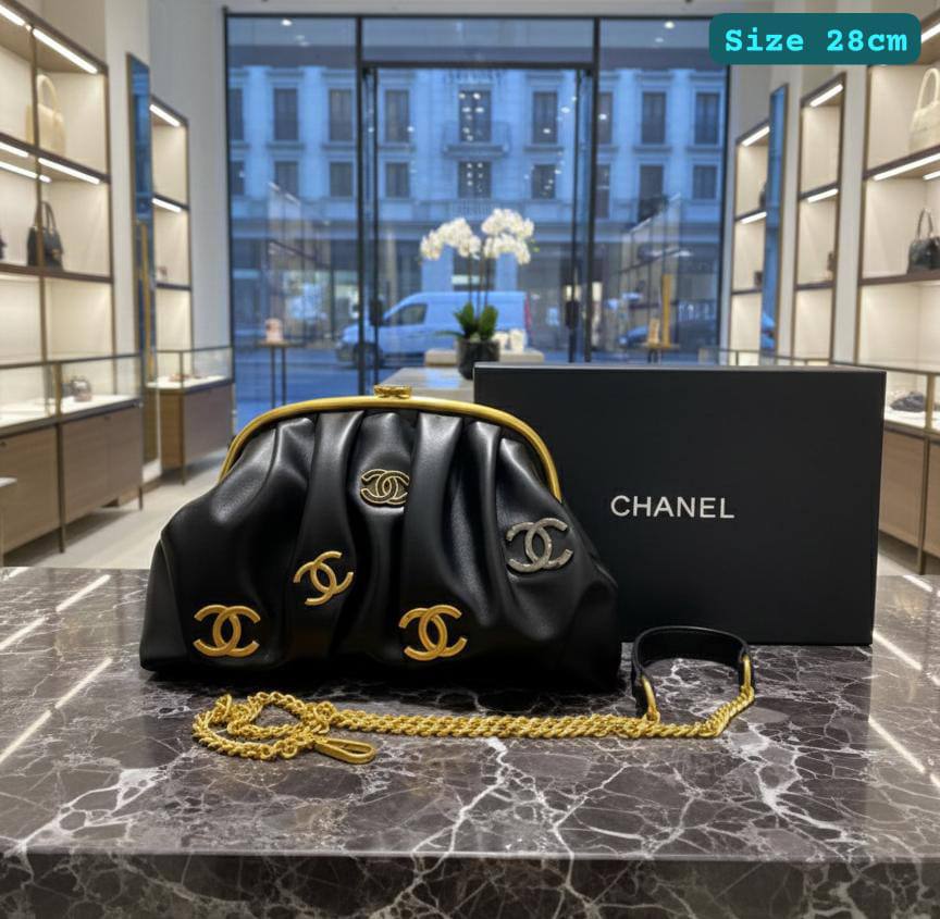 Chanel
Good quality 
with box 
🎁🎁🎁

115 dhs🌺

Zain186
♥️♥️♥️