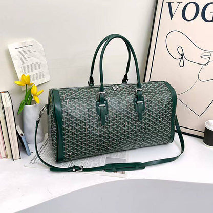 GOYARD    
travel bag
Size 53×28cm

110 dhs💓

Zain04
♥️♥️♥️