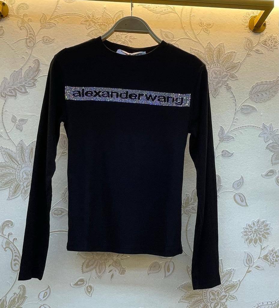 offer offer ⛔️💓
90 dhs🇦🇪🇦🇪 Limited Stock
*good  quality  
*Sizes:S M L  xl* 
*AVAILABLE NOW*🥰🛍️🛍️

Zain231
♥️♥️♥️