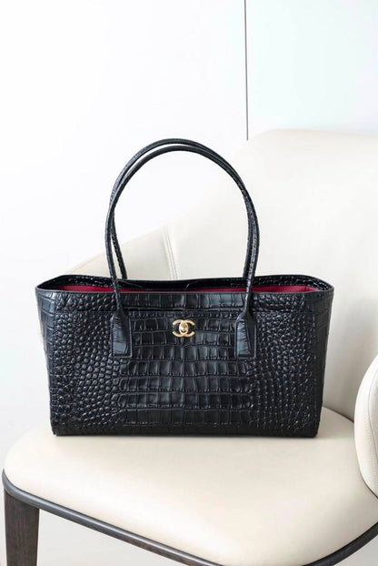 Chanel

270 dhs
37 cm

Zain134
♥️♥️♥️