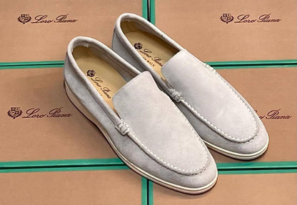 Loro Piana
Size 40 to 45
170 dhs✅✅

Zain337
♥️♥️♥️