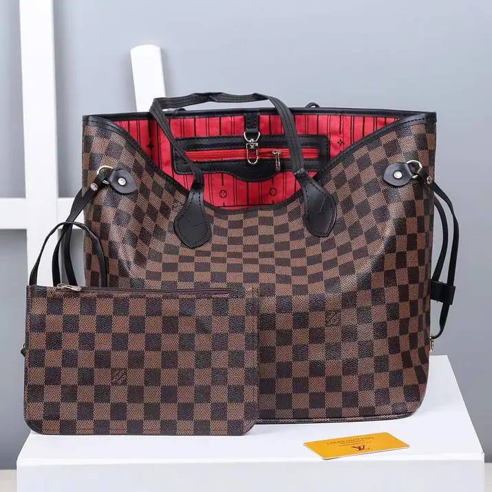 LV
100 Dhs🇦🇪

with box

High quality
Zain26
♥️♥️♥️