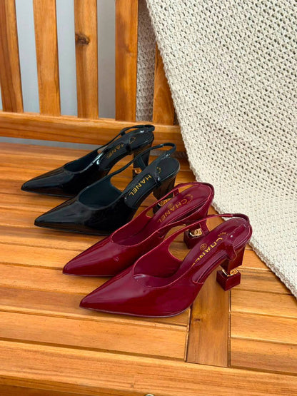 Chanel 
Size 36 - 41
_Super master high quality_🪡
450 dhs🇦🇪🇦🇪

Zain176
♥️♥️♥️