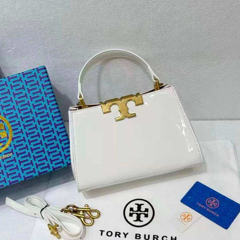 TORY BURCH NEW CAME GOOD QUALITY 
WITH BOX 
95 dhs✅

Zain295
♥️♥️♥️