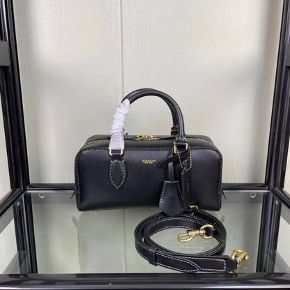 Coach Master
😍🌹22cm 
220 dhs💓

Zain248
♥️♥️♥️
