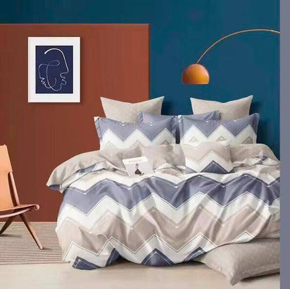 Comfort set
💛Single 4pcs set
1 comfort 
1 bedsheets 
2 pillowcases 
100 dhs🇦🇪🇦🇪

Zain99
♥️♥️♥️