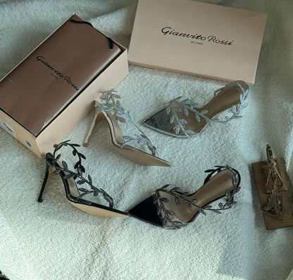 New. Rossi  heel 

   Size  .  36.  to 41

120 dhs🪙💚

Zain80
♥️♥️♥️