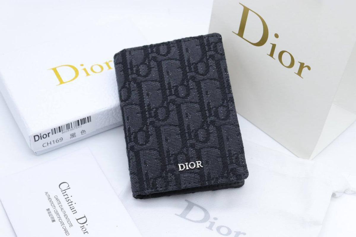 Dior Wallet 
Super Master

110 dhs🇦🇪🇦🇪

Zain33
♥️♥️♥️