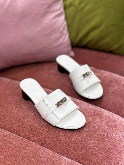 Hermes 
110 dhs✅
Size 36-42

Zain55
♥️♥️♥️