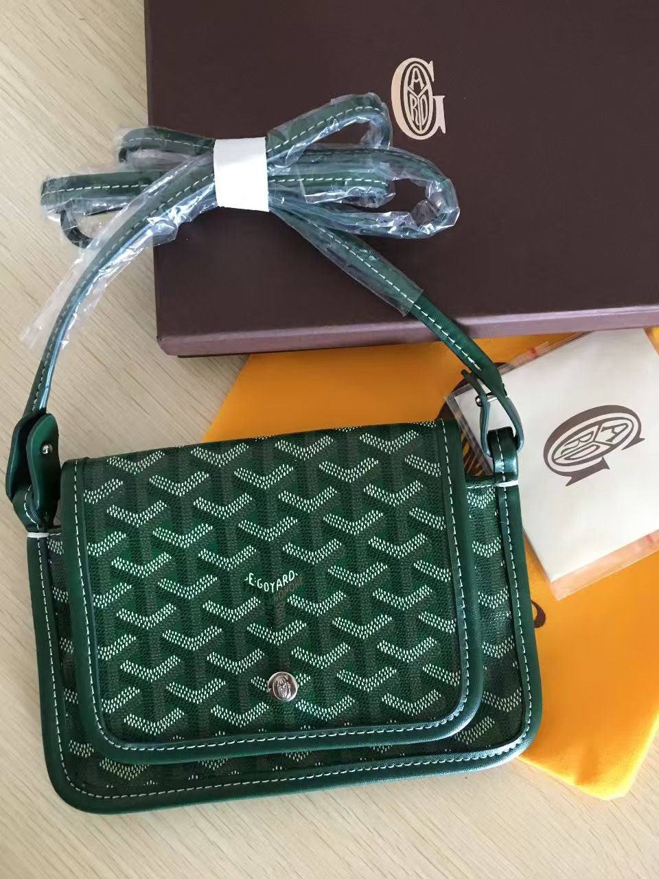 Goyard
Master🌺🌺
20cm🫶🏼🫶🏼 
190 dhs💓

Zain297
♥️♥️♥️