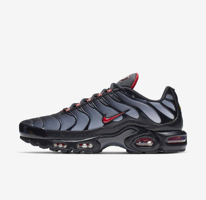 NIKE
Size 40 to 45 
120 dhs✅

Zain183
♥️♥️♥️