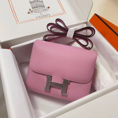 Hermes 
105 dhs🇦🇪🇦🇪
with box
size 19×5×15cm

Zain42
♥️♥️♥️