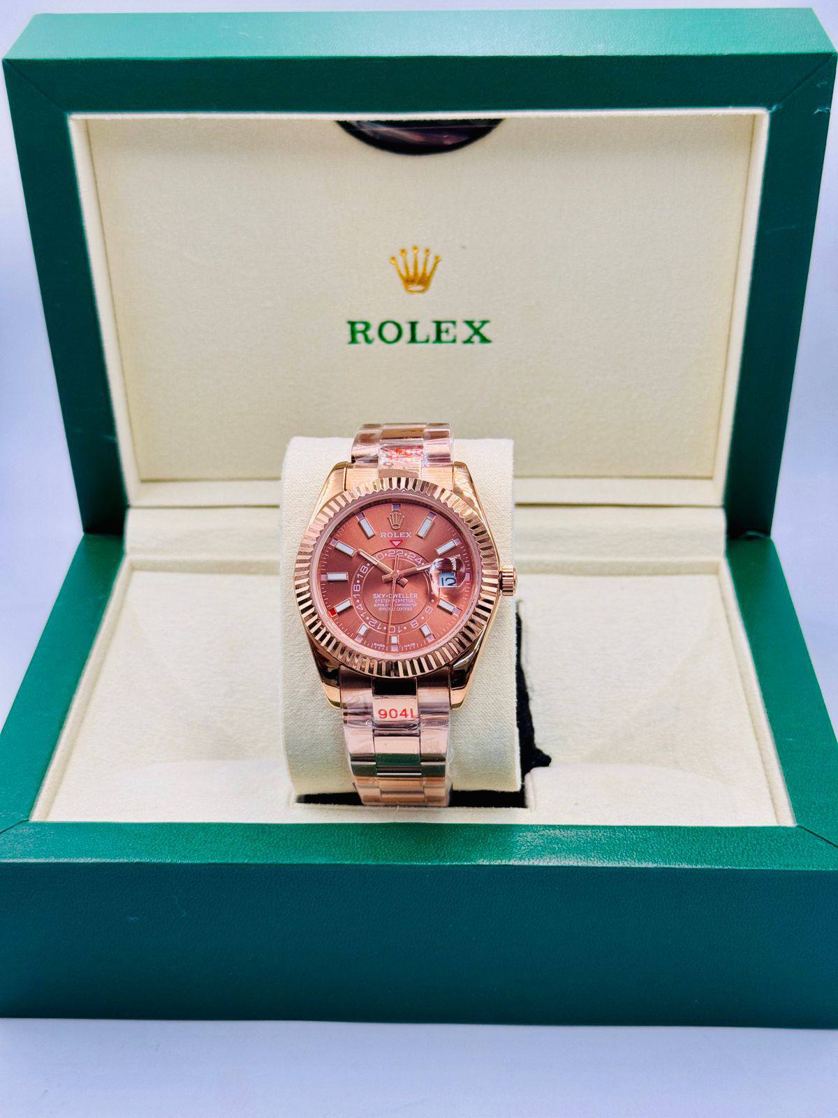 Rolex Men SKY DWELLER 
Master quality*🤩🤩
*Automatic*
230 dhs👑

Zain08
♥️♥️♥️