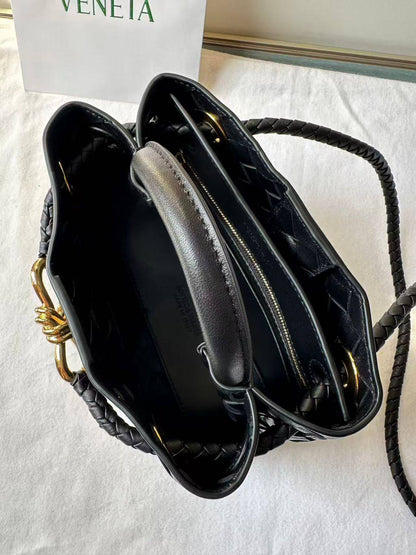 Bottega

For Price 👇 WhatsApp✅
0568585901 
0507557372
0552275751 Owner Zain 👌

Zain325
♥️♥️♥️