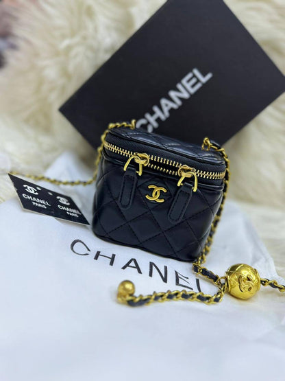 🌷 Chanel mini
1⃣️ First quality +🎁
Size :10 * 8 cm
80 dhs❤️
with box 🎁

Zain115
♥️♥️♥️