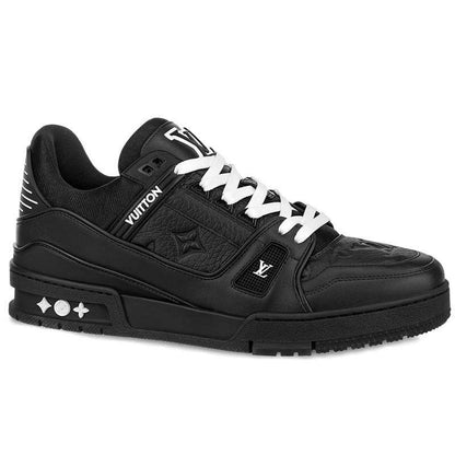 LV
Size 39 TO 45 
170 dhs✅

Zain183
♥️♥️♥️