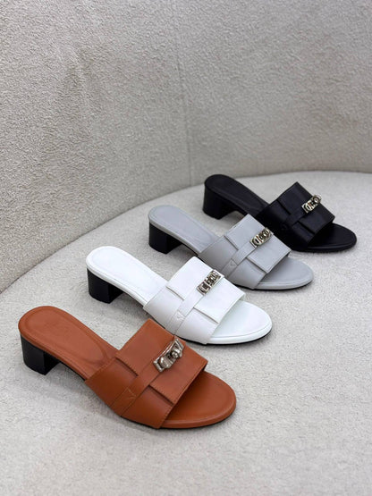 Hermes 
110 dhs✅
Size 36-42

Zain55
♥️♥️♥️