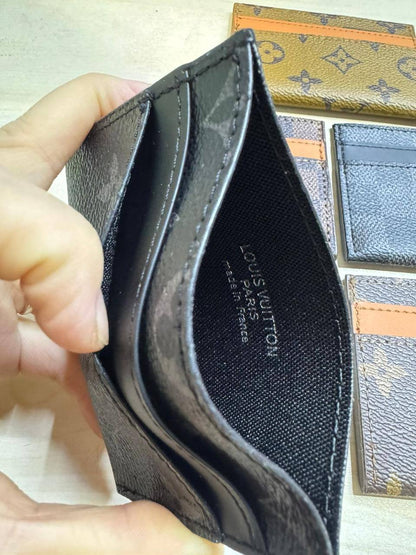 ❤️ Card bag
1️⃣ First quality 
Size : 10.5 * 7.5 cm
20 dhs🪙🌨️

Zain115
♥️♥️♥️