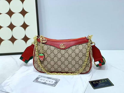 Gucci

withbox 🎁🎁🎁

95 dhs❣️

Zain143
♥️♥️♥️