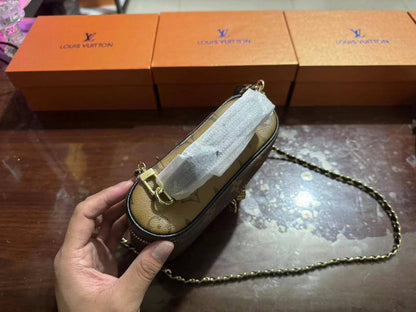 LV
New Model
90 dhs💓

with box🎁🎁🎁

Good Quality

Zain177
♥️♥️♥️