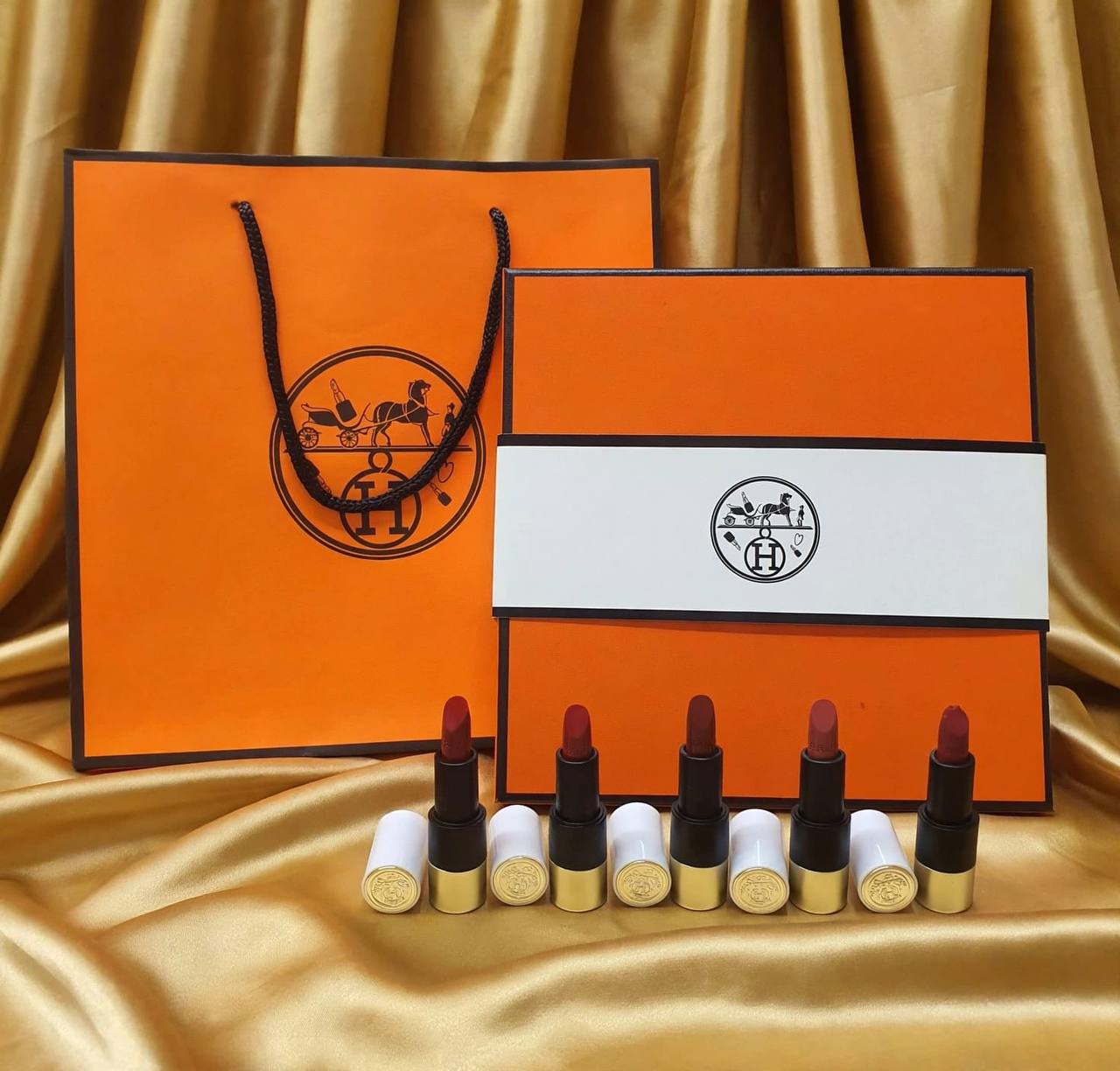 Hermes Set
70 dhs🇦🇪🇦🇪

Zain64
♥️♥️♥️