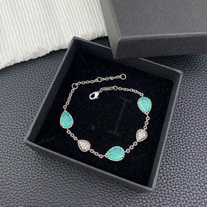 BOUCHERON ❤️‍🔥*
Bracelet 🐦‍🔥
Master quality 💯
With normal boxes 🗃️ 
60 dhs🪙🌨️
With master box 📦 
140 dhs🪙🌨️

Zain216
♥️♥️♥️