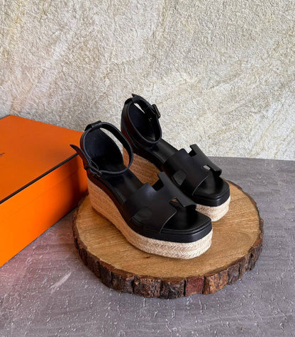 Hermes
SuperMaster Quality 💯
490 dhs✅
Size: 36-41💥

Zain171
♥️♥️♥️