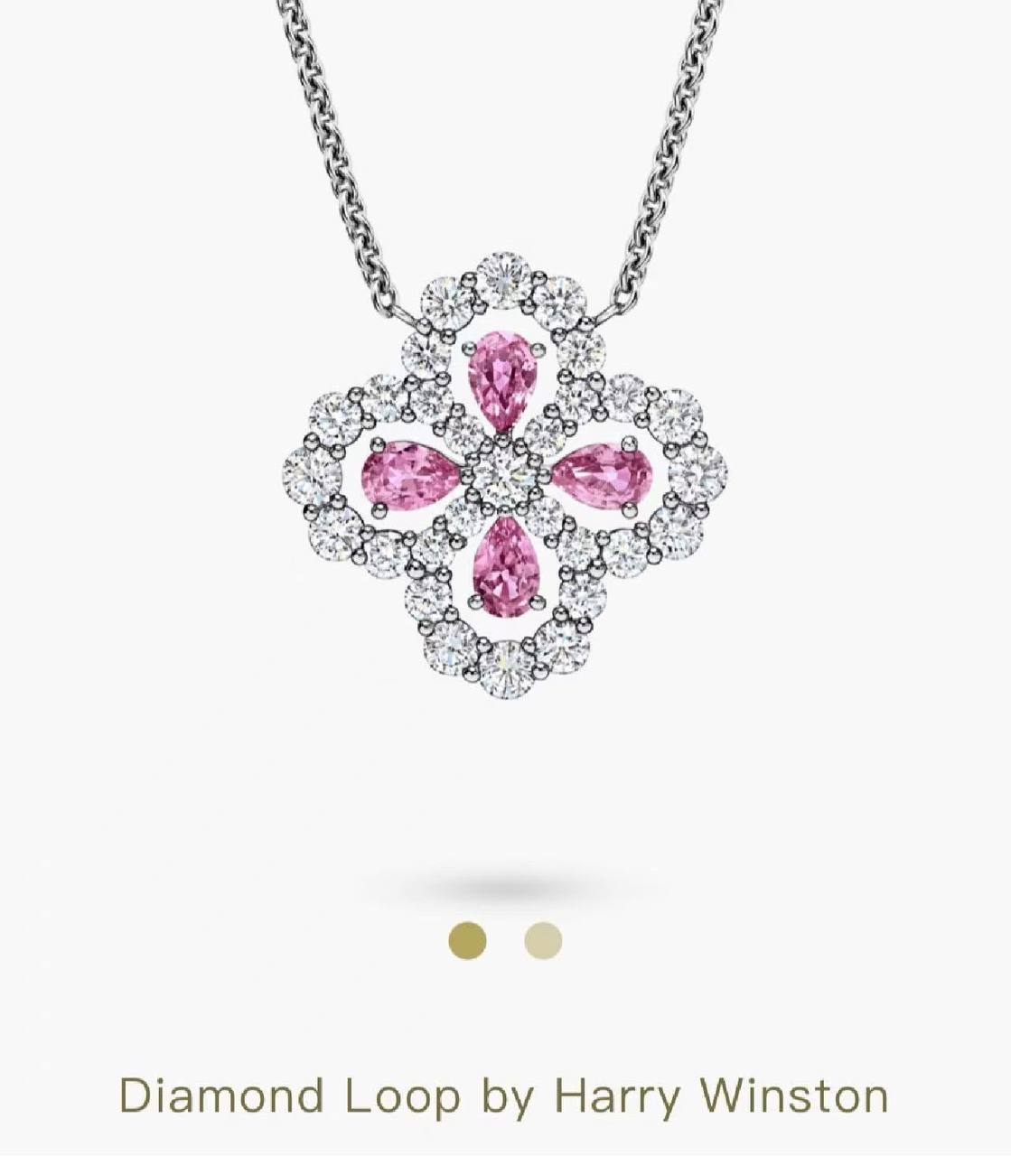 VCA 
Necklace 🐦‍🔥
Master quality 💯
With normal boxes 🗃️ 
50 dhs🇦🇪🇦🇪

With master box 📦 
85 dhs🇦🇪🇦🇪

Zain216
♥️♥️♥️