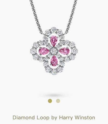 VCA 
Necklace 🐦‍🔥
Master quality 💯
With normal boxes 🗃️ 
50 dhs🇦🇪🇦🇪

With master box 📦 
85 dhs🇦🇪🇦🇪

Zain216
♥️♥️♥️