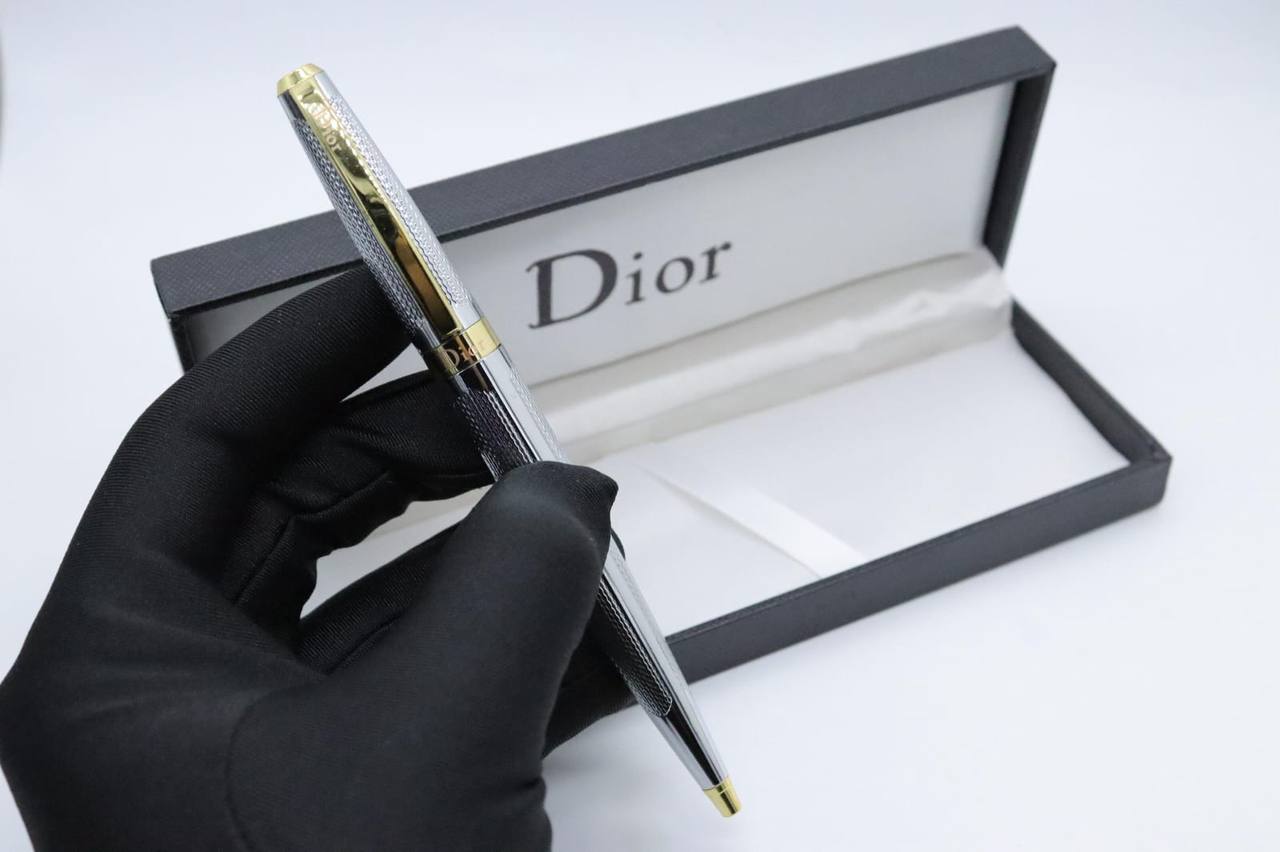 Pen Price 

55 dhs🪙🌨️ 

With Box
🎁🎁🎁

Zain33
♥️♥️♥️