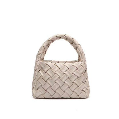 Bottega

95 dhs✅

with box
🎁🎁🎁

Zain42
♥️♥️♥️