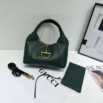 Gucci
100 dhs💓
With box
Size25cm

Zain138
♥️♥️♥️