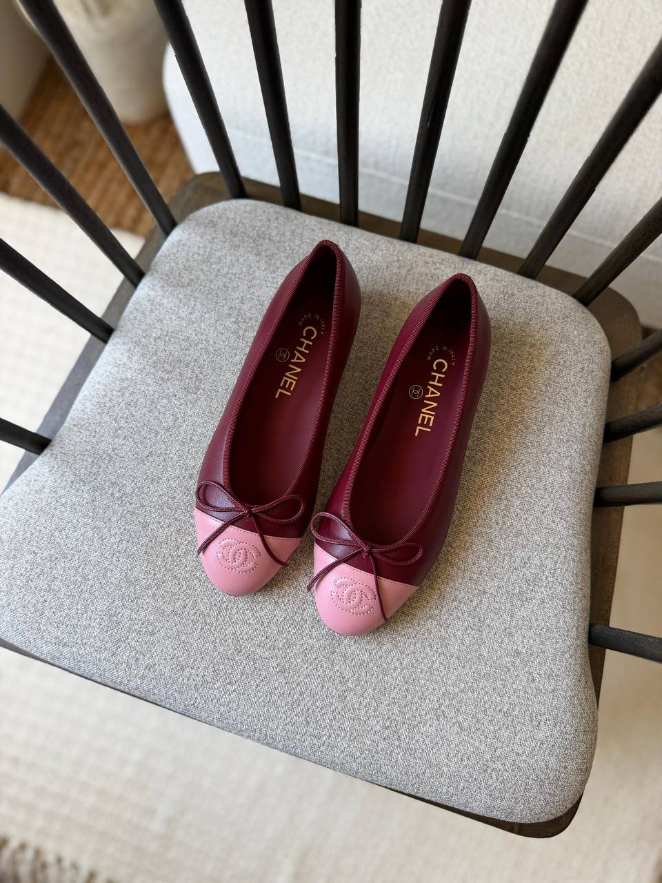 Chanel
𝑨𝑨𝑨 𝑸𝒖𝒂𝒍𝒊𝒕𝒚
𝑺𝒊𝒛𝒆 𝟑6 𝒕𝒐 𝟒2 
450 dhs✅

Zain81
♥️♥️♥️