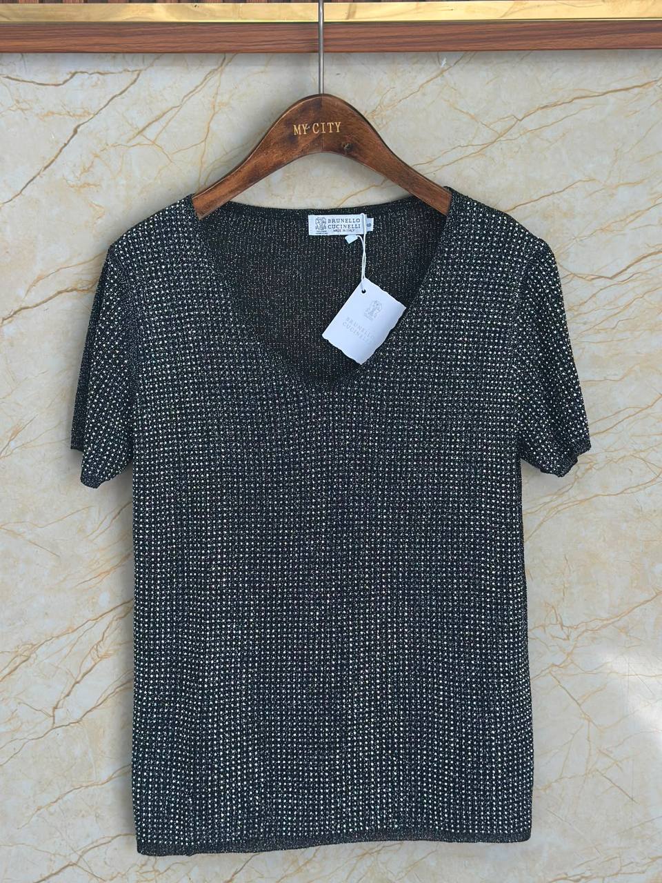 BRUNELLO CUCINELLI
Women’s Tshirt
Master Quality 
SML
350 dhs💓

Zain276
♥️♥️♥️