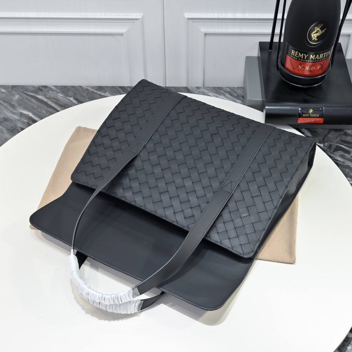 NEW COLLECTION👌🏻
BOTTEGA LAPTOP❤‍🔥
SUPER MASTER Quality👑With Original Packaging👌🏻

For Price 👇 WhatsApp✅
0568585901 
0507557372
0552275751 Owner Zain 👌

Zain329
♥️♥️♥️
