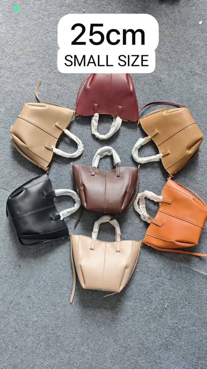 Polene 

100 dhs🇦🇪🇦🇪

Zain305
♥️♥️♥️
