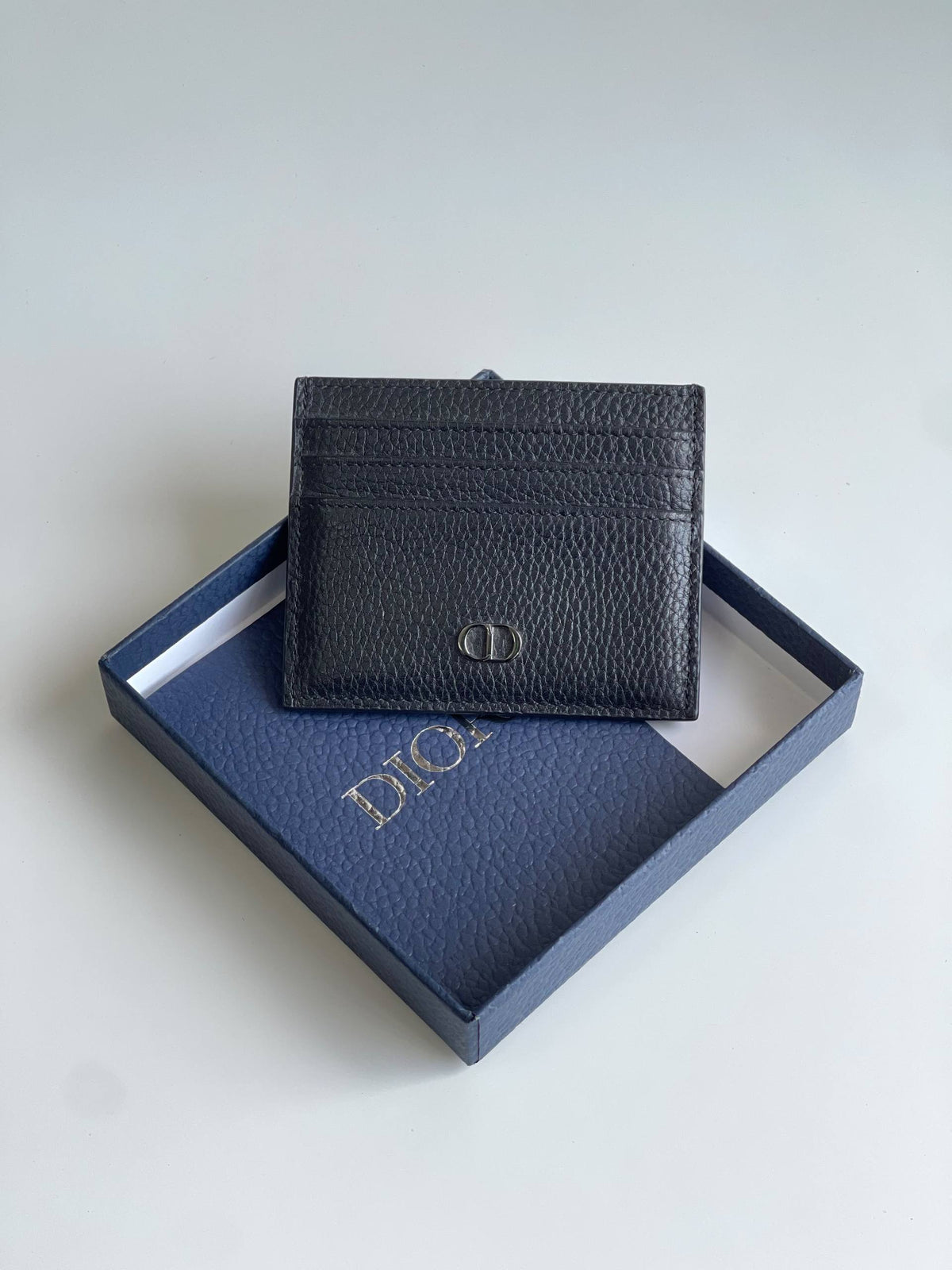 DIOR
CARD HOLDER
300 dhs🇦🇪🇦🇪

Available Now

Zain284
♥️♥️♥️