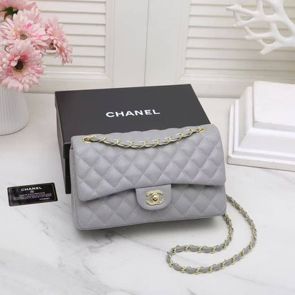 Chanel
nice quality
110 dhs✅
withbox

Zain143
♥️♥️♥️