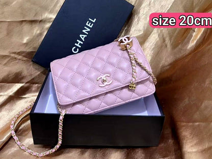 Chanel
80 dhs✅
with box

Zain26
♥️♥️♥️