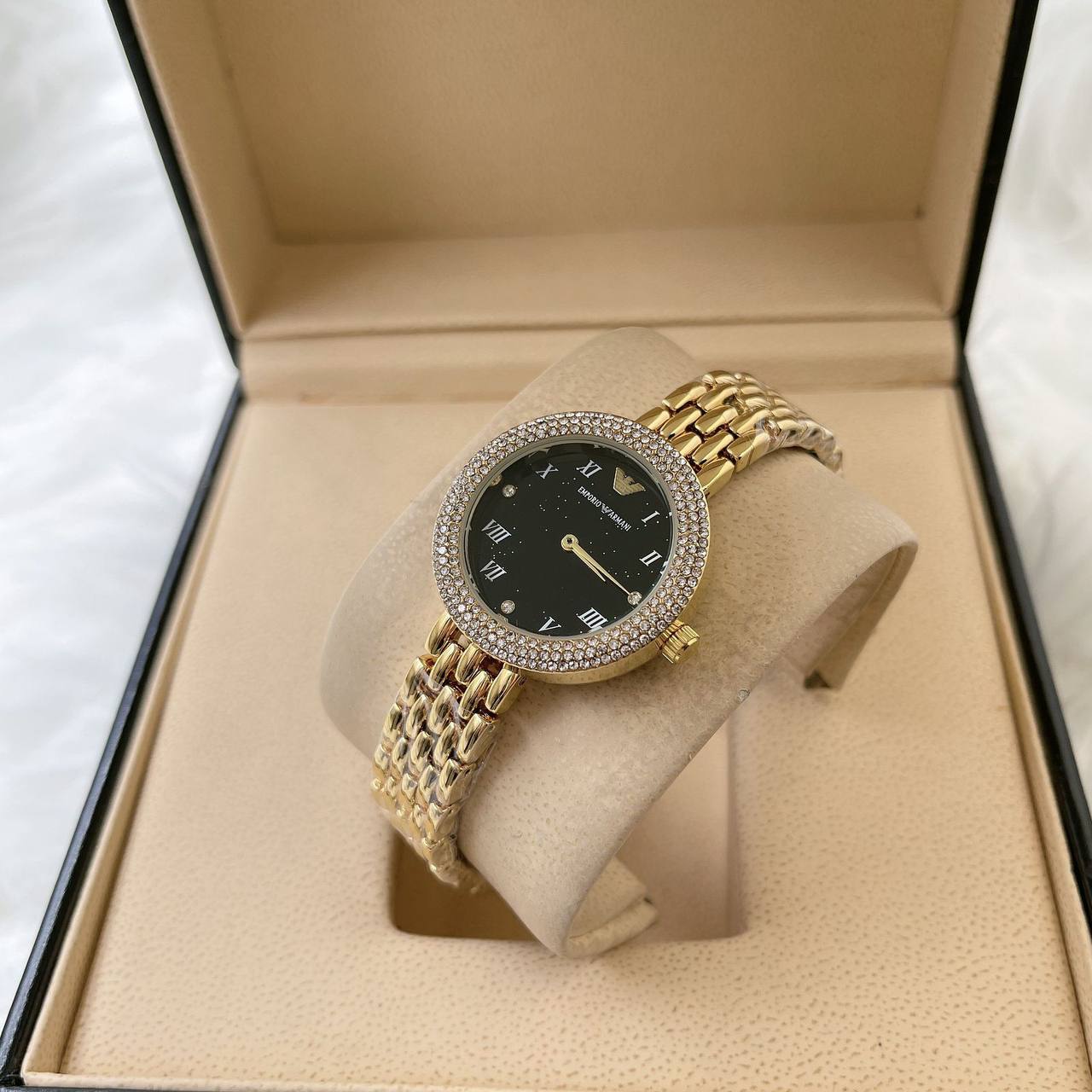 Ladies watch 
60 dhs🇦🇪

Zain45
♥️♥️♥️