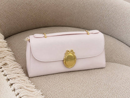 DIOR  
SUPER MASTER QUALITY 
SIZE : 25 cm 
AVAILABLE 

For Price 👇 WhatsApp✅
0568585901 
0507557372
0552275751 Owner Zain 👌

Zain322
♥️♥️♥️