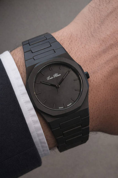 Louis Hilano watches for men good quality 

230 dhs💓

 with box and paper bag 🎁( POLYCARBON)

Zain59
♥️♥️♥️