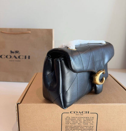 COACH 

NEW CAME 
HIGH QUALITY 

WITH BOX 

115 dhs🇦🇪🇦🇪🇦🇪

Size:26cm

Zain295
♥️♥️♥️