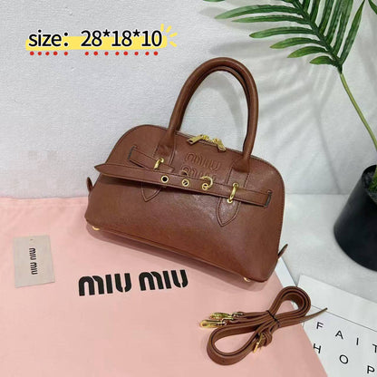 Miu Miu
with box
90 dhs✅

Zain38
♥️♥️♥️