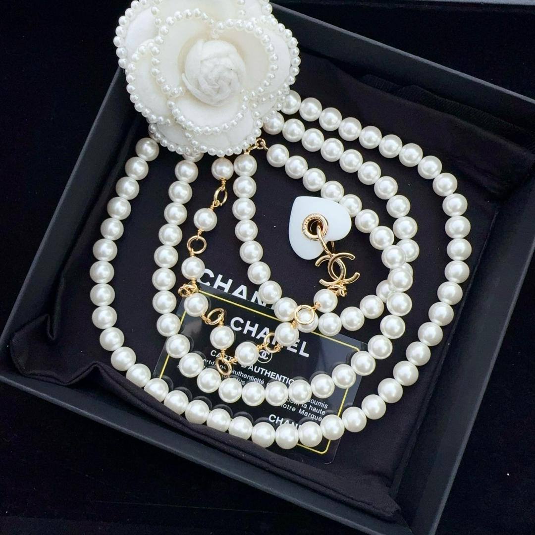 Chanel

master quality

380 dhs🇦🇪🇦🇪

Zain164
♥️♥️♥️