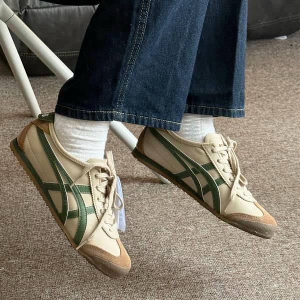Onitsuka Tiger MEXICO 66Beige/Grass Green💚
36-45 AVAILABLE 🤩
160 dhs🌺

Zain242
♥️♥️♥️