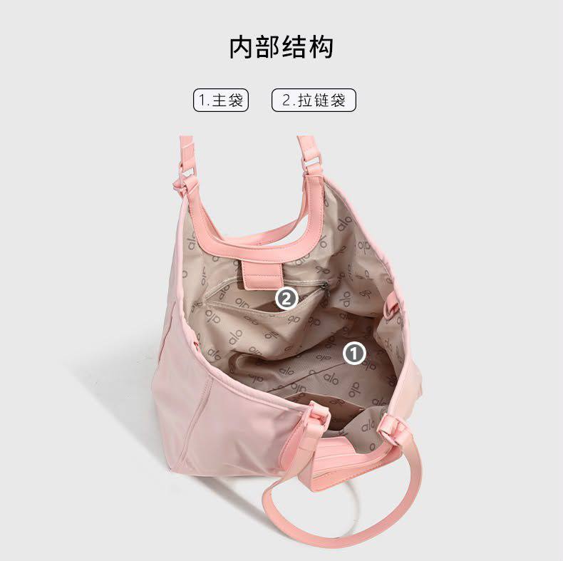 Alo Bags
90 dhs✅
Good-quality 

Zain35
♥️♥️♥️