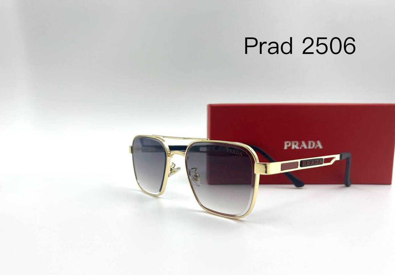 Prada 💥*
Sunglasses 🕶️ 
good quality 💯
With master box 🗃️ 
50 dhs✅

Zain273
♥️♥️♥️